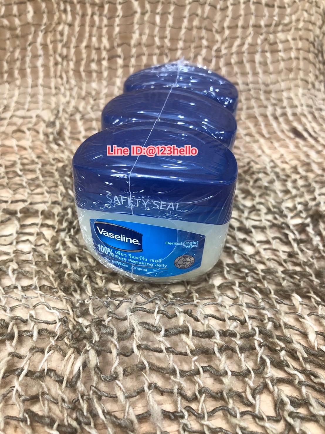 Vaseline 100% Pure Repairing Jelly Original วาสลีน 100% เพียว รีแพร์ริ่ง เจลลี่ ออริจินัล 50 g. x 3 กระปุก