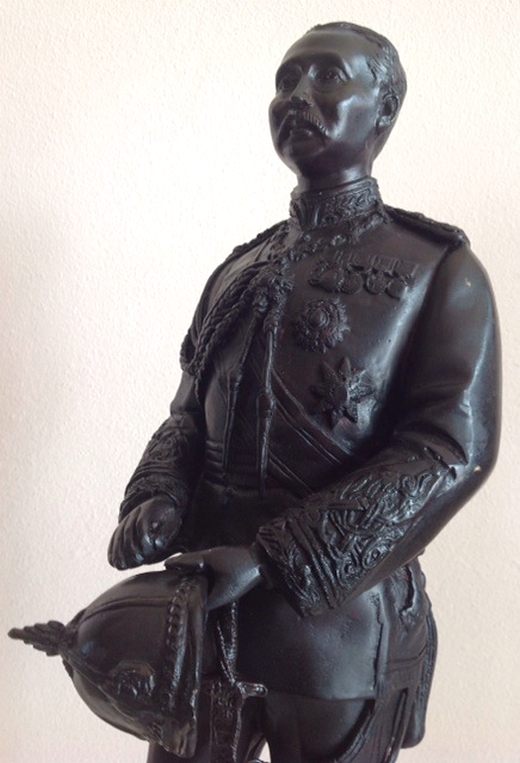 พระบรมรูป รัชกาลที่5 ประทับยืน ทองเหลือง รมดำ 9นิ้ว