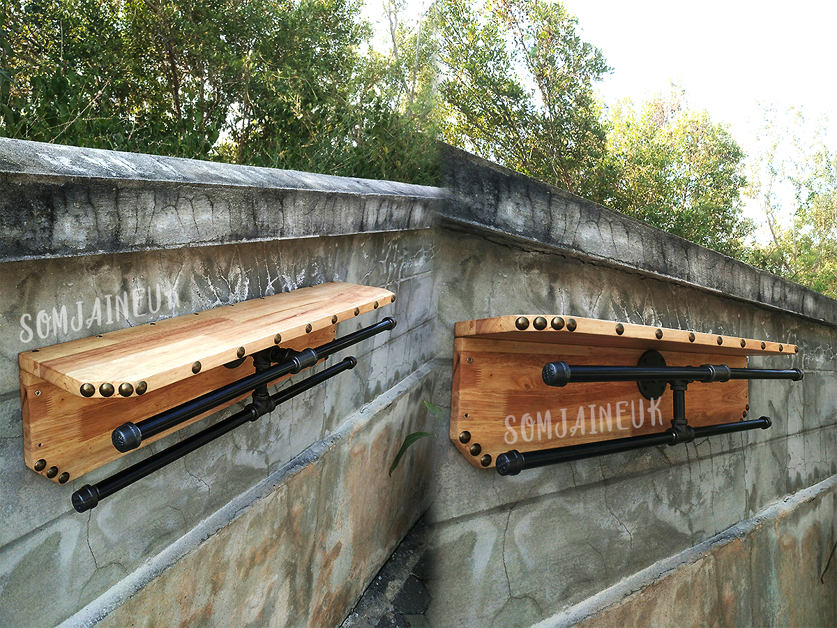 ราคาพิเศษ !!! ที่แขวนเหรียญและชั้นวางถ้วยรางวัลสไตล์ลอฟท์ แบบชั้นไม้แอลคว่ำ