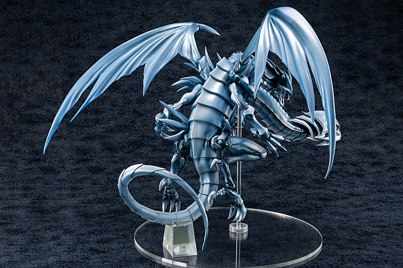 Blue-Eyes Ultimate Dragon