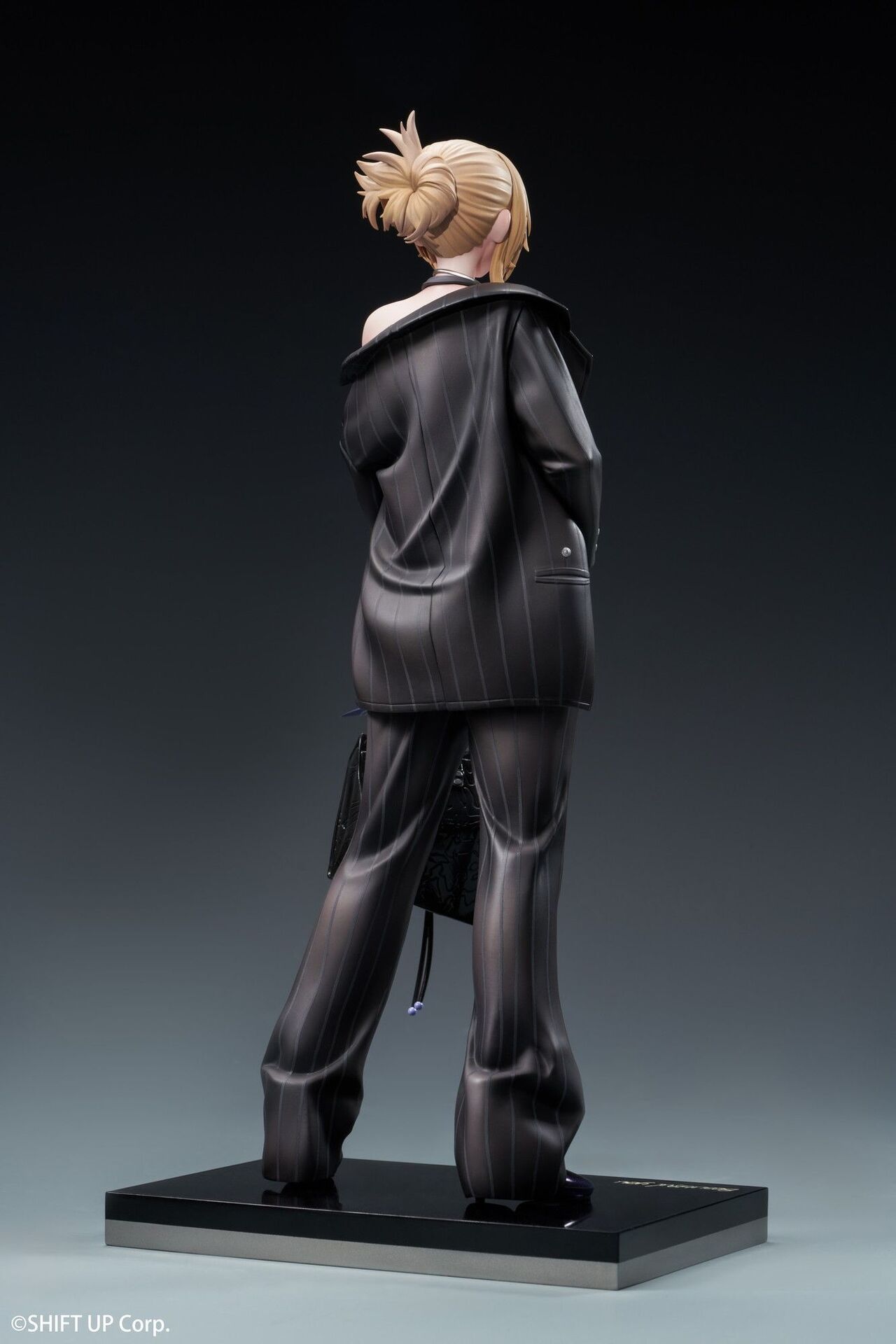 Goddess of Victory Nikke - Grave Beautiful You Dx ver.