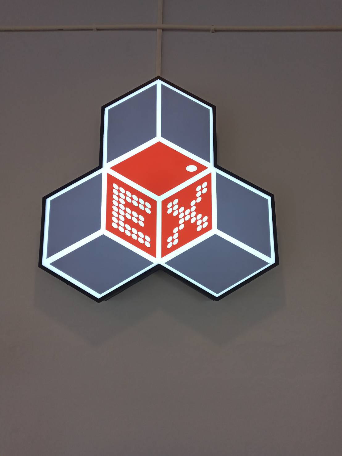 งานติดตั้งป้ายกล่องไฟไดคัท กล่องไฟติดหน้าร้าน สมุทรสาคร