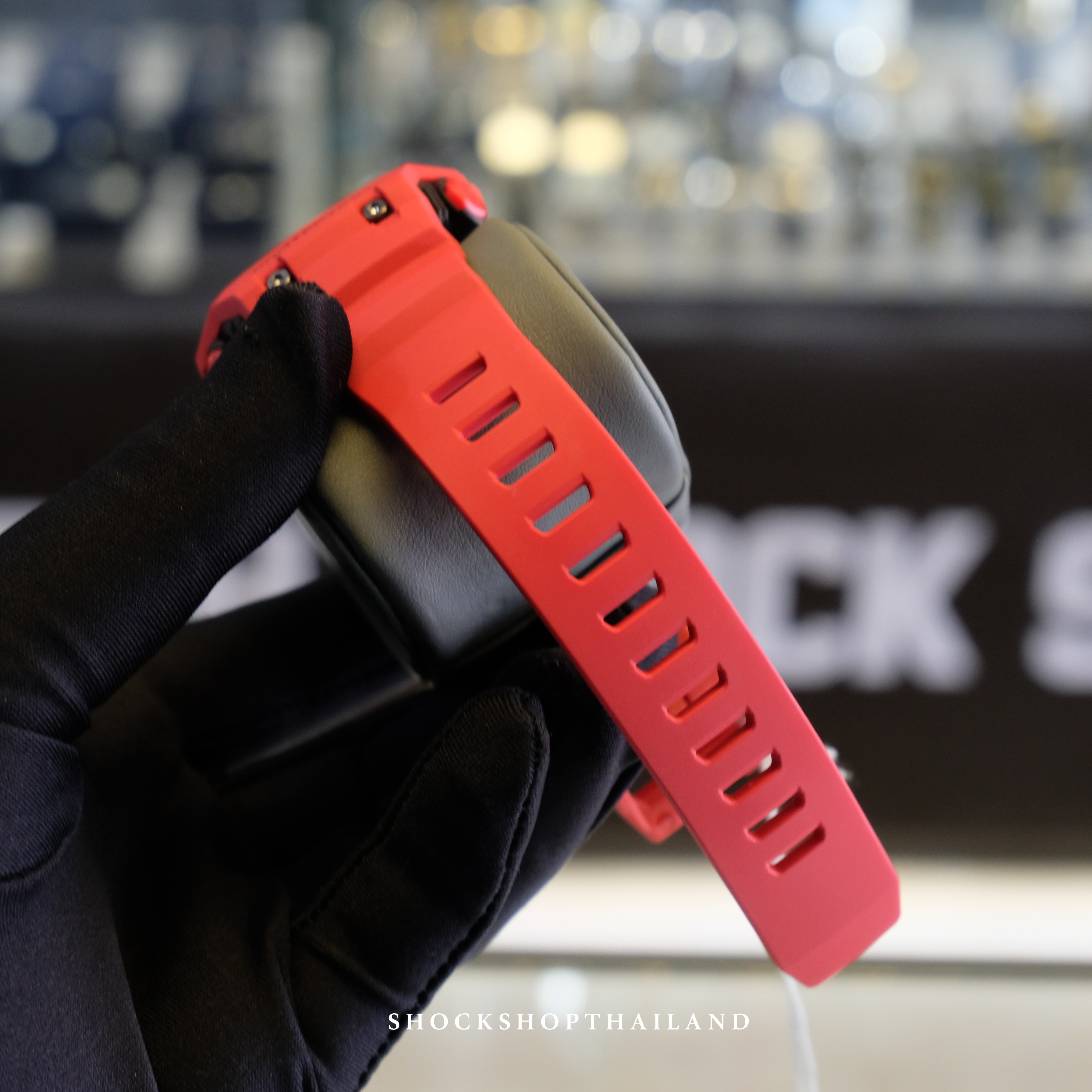 นาฬิกาผู้ชาย G-Shock รุ่น GA-B001-4A ซีรีส์ GA-B001 จีช็อค