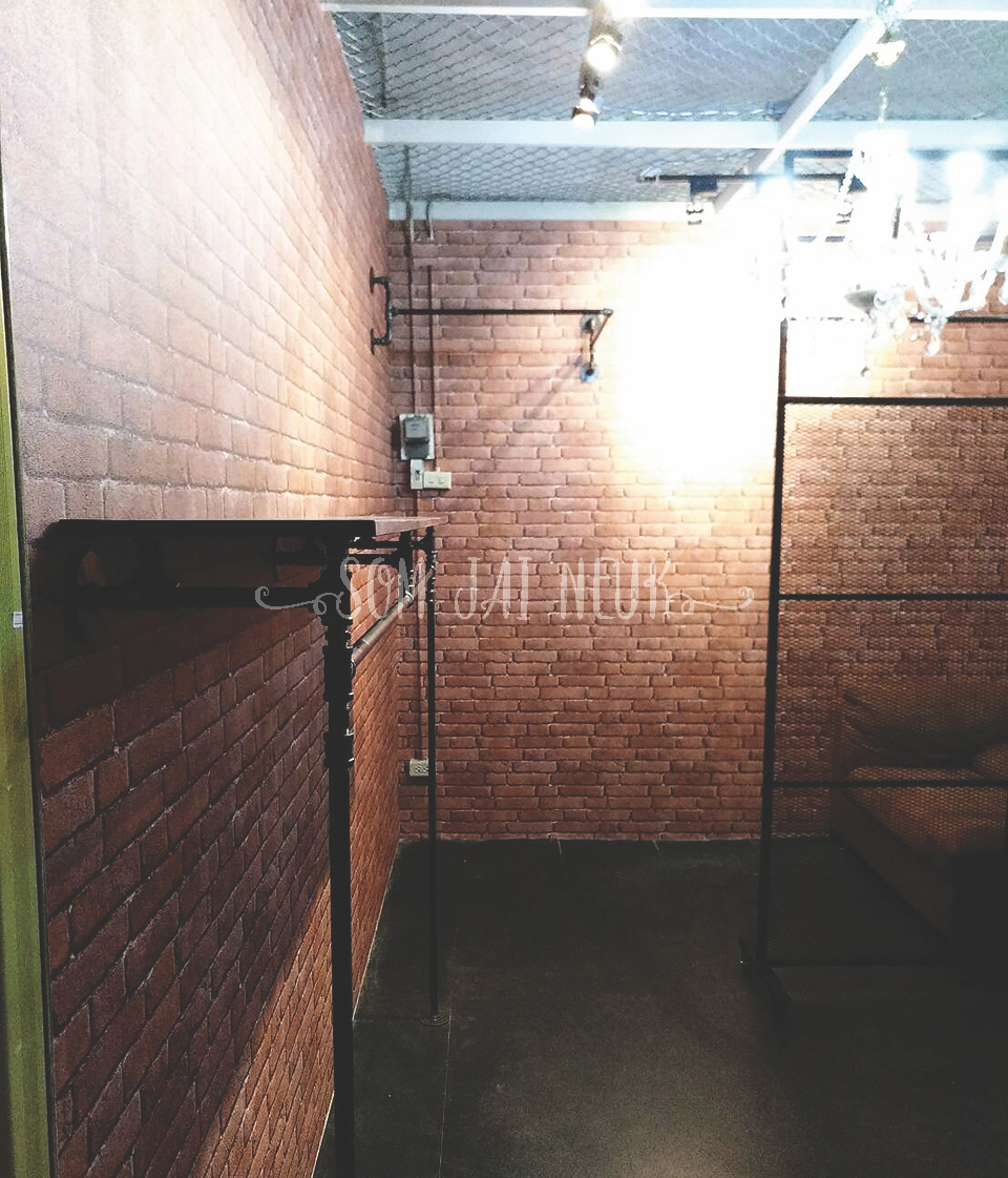 ออกแบบตกแต่งร้านเสื้อผ้าแนว Street @ซีคอน ศรีนครินทร์