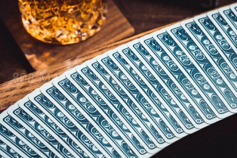 BLUE Smoke and Mirrors DD V8 Playing Cards