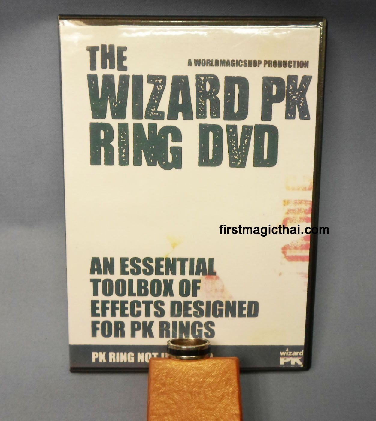 แหวนแม่เหล็ก คาดดำ 2cm พร้อมแผ่นสอน