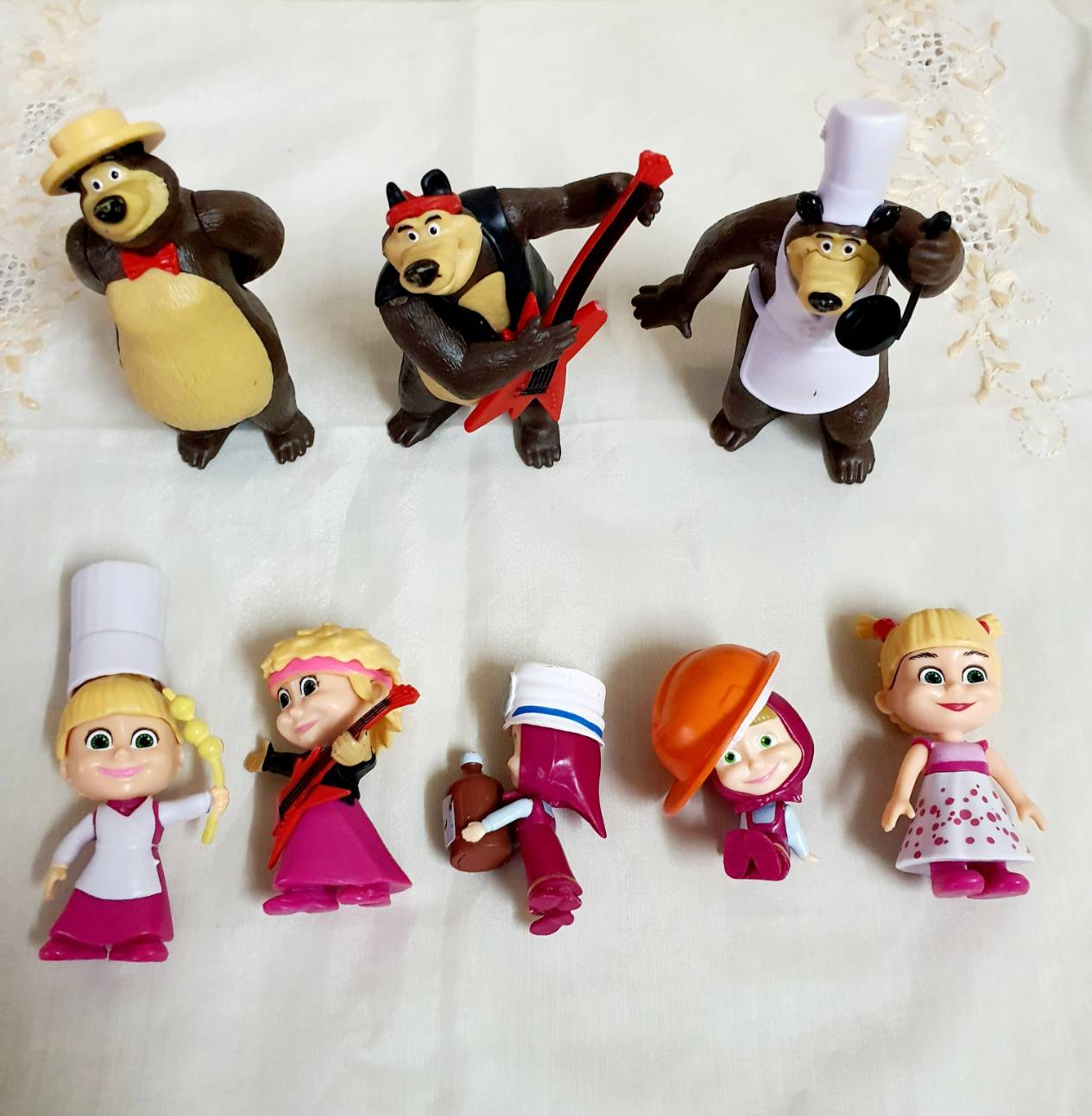โมเดล มาช่ากับพี่หมี Masha and the Bear มือสอง เหมือนใหม่ 8ชิ้น