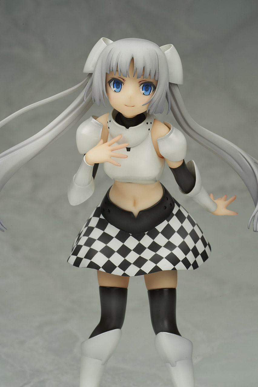 MISS MONOCHROME