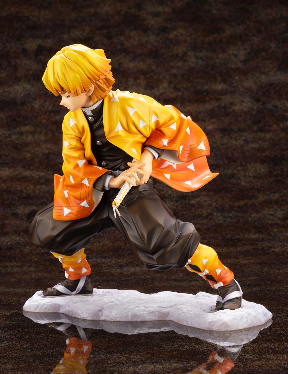 Zenitsu Agatsuma ARTFX J