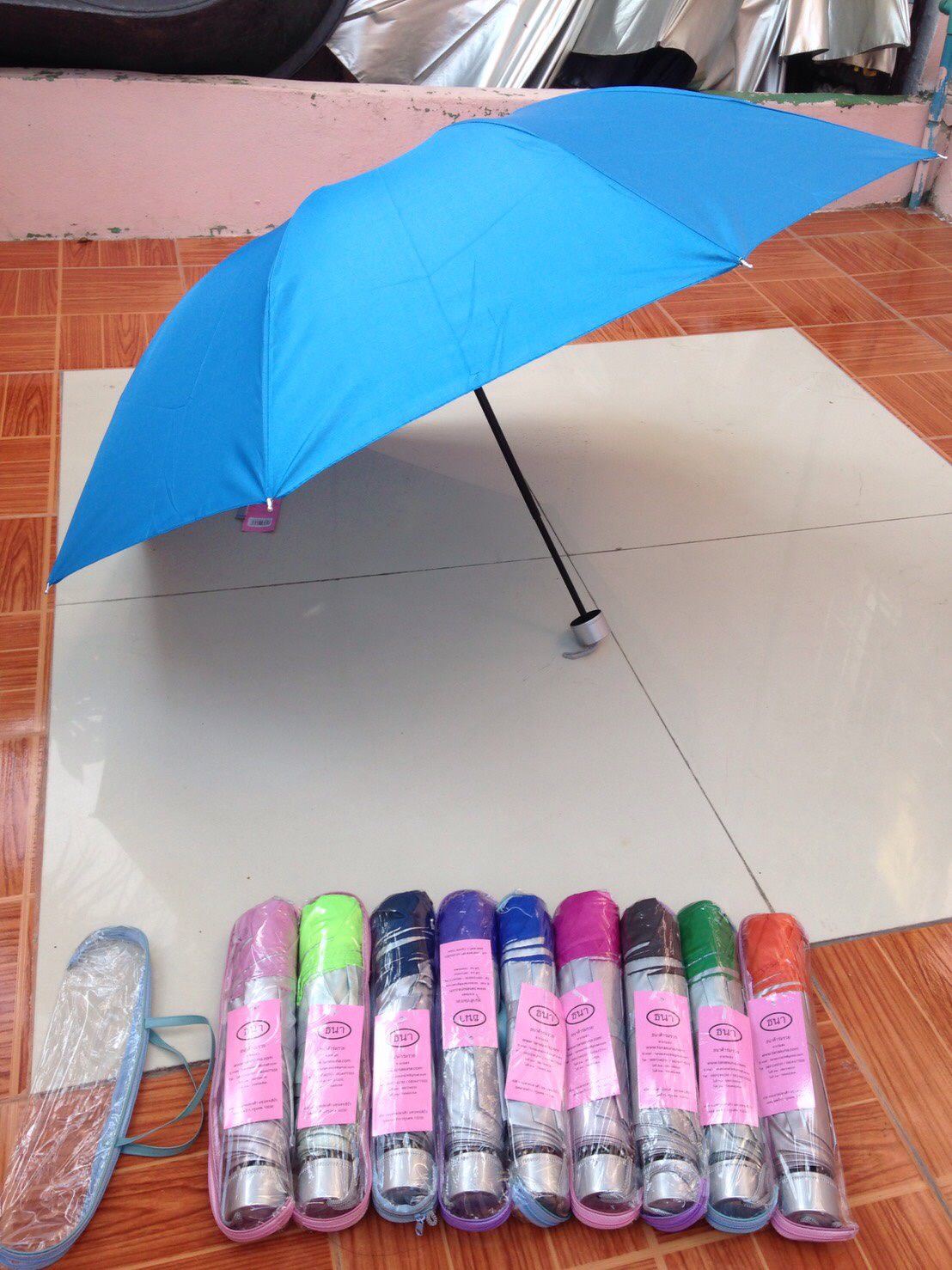 ร่มพับ3ตอนกระเป๋าแพค100คัน