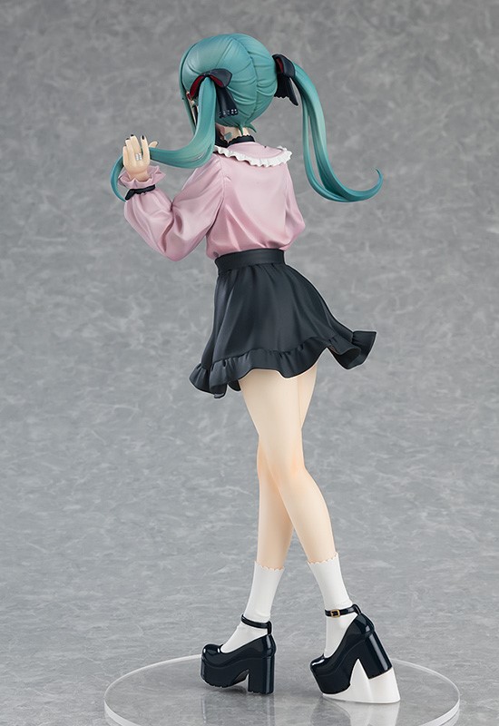 POP UP PARADE Hatsune Miku The Vampire Ver. L