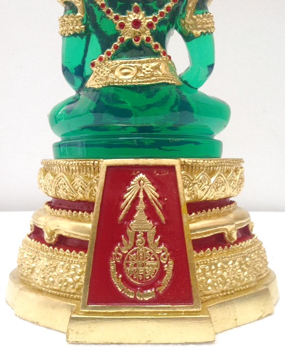 พระแก้วมรกต 9 นิ้ว ชุดฤดูร้อน ปิดทองแท้