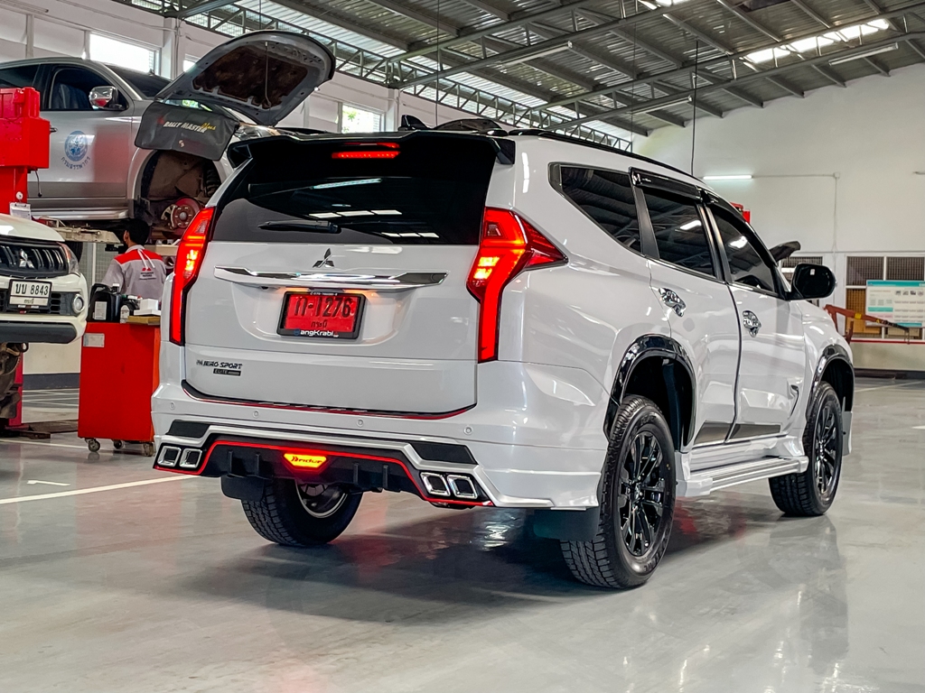ชุดแต่ง Mitsubishi Pajero Sport 2020 By MJ V4