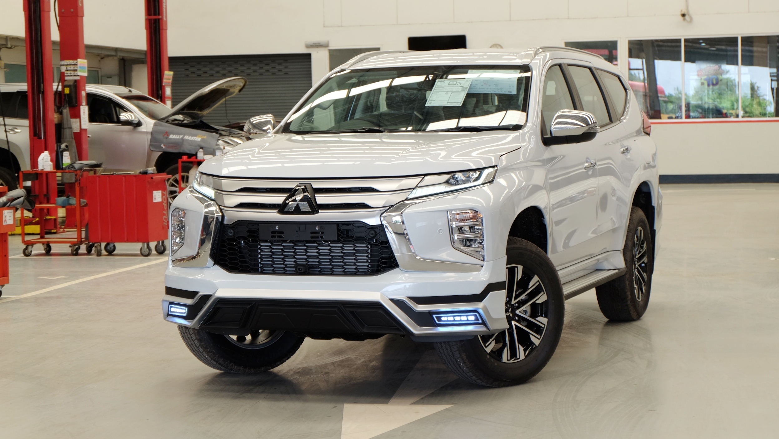 ชุดแต่ง Mitsubishi Pajero Sport 2020 By MJ V1