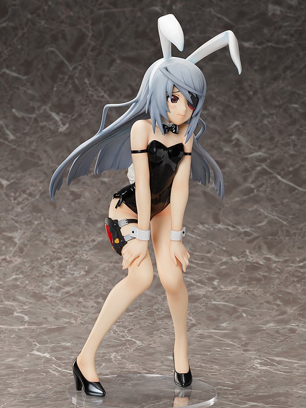 Laura Bodewig Bareleg Bunny Ver