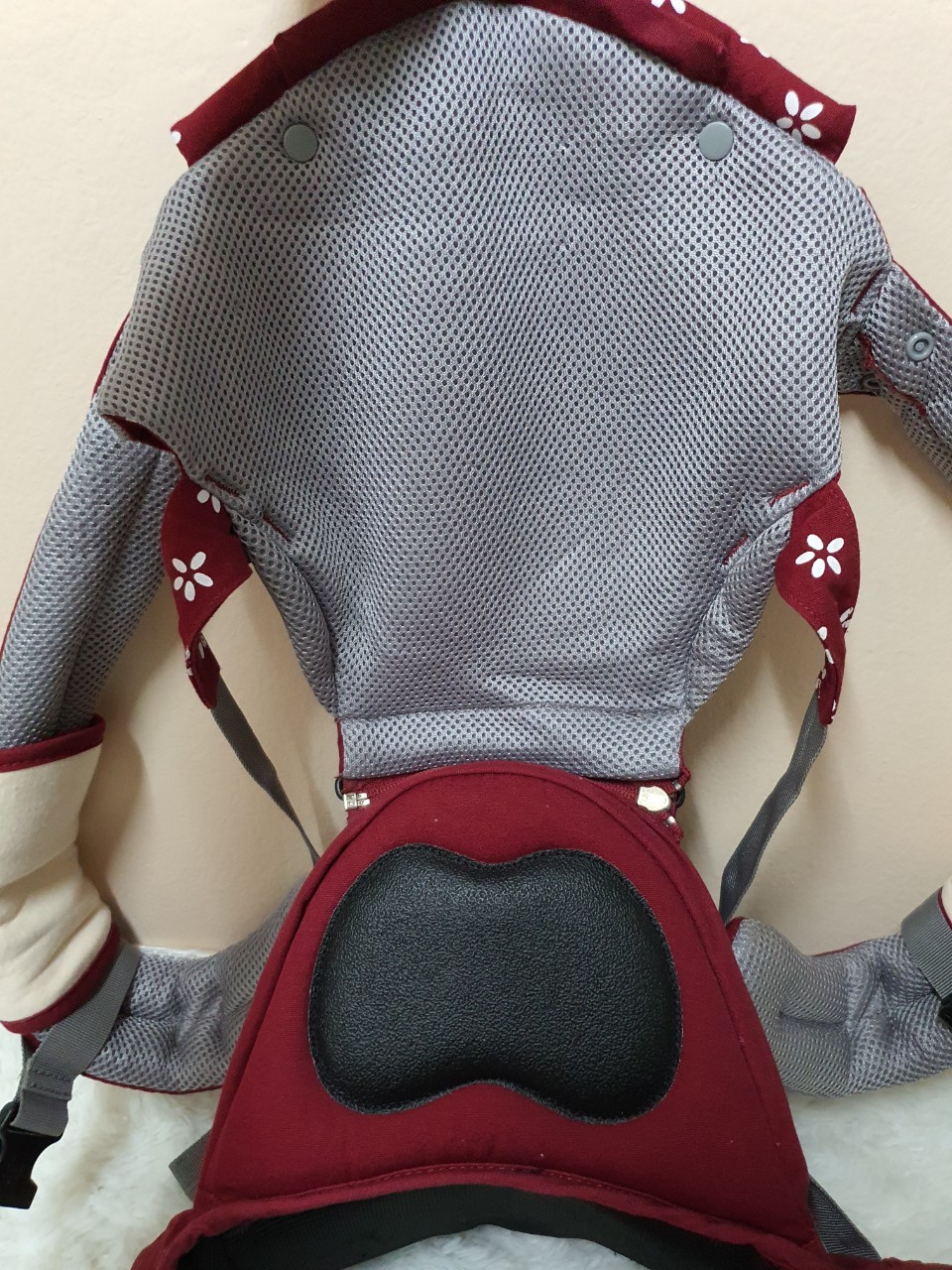 เป้อุ้มเด็ก Fin Babies Plus Hip Seat 2in1 รุ่น USE-6601 มือสอง เหมือนใหม่
