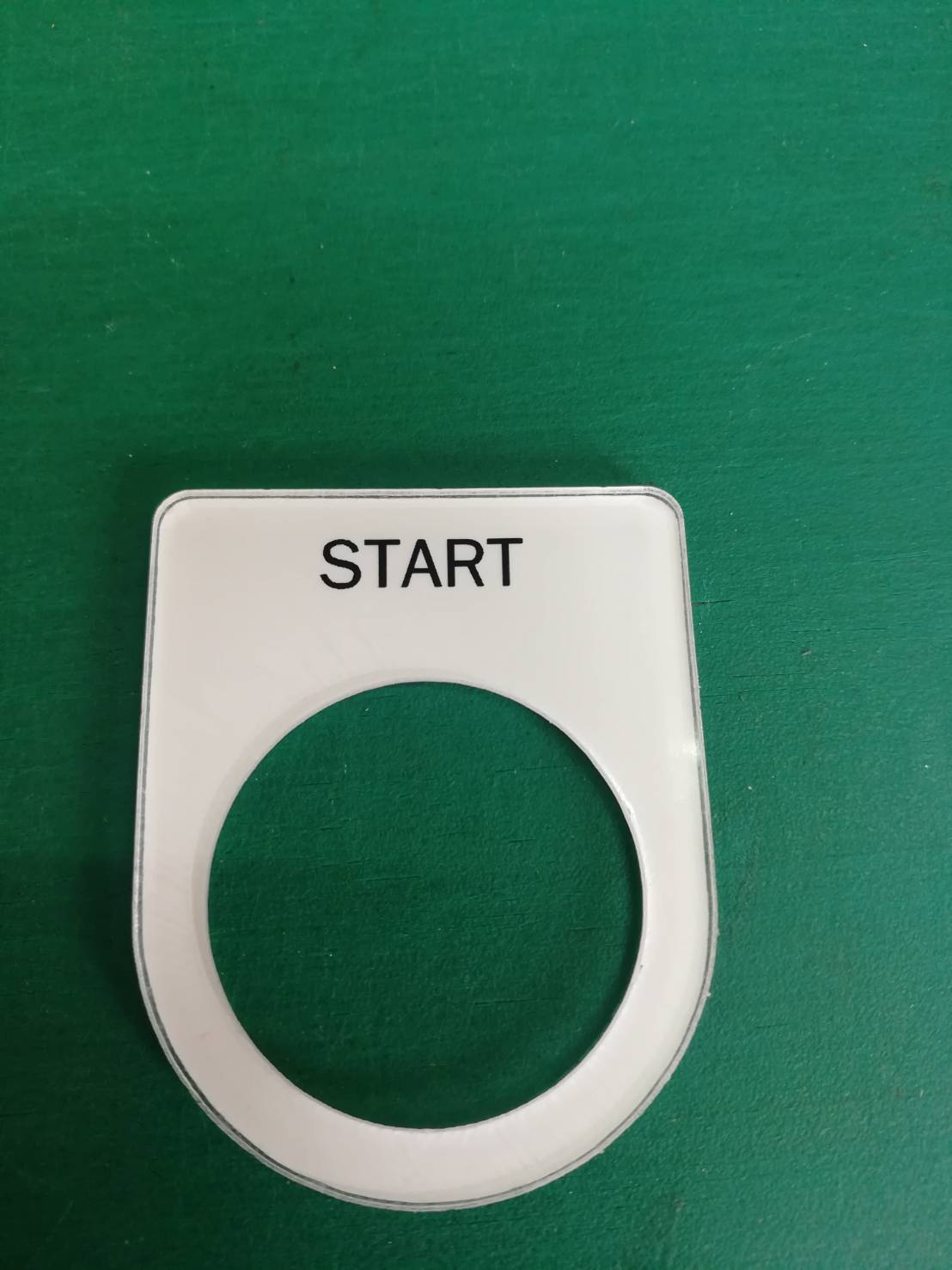 อะคริลิคติดตู้คอนโทรน