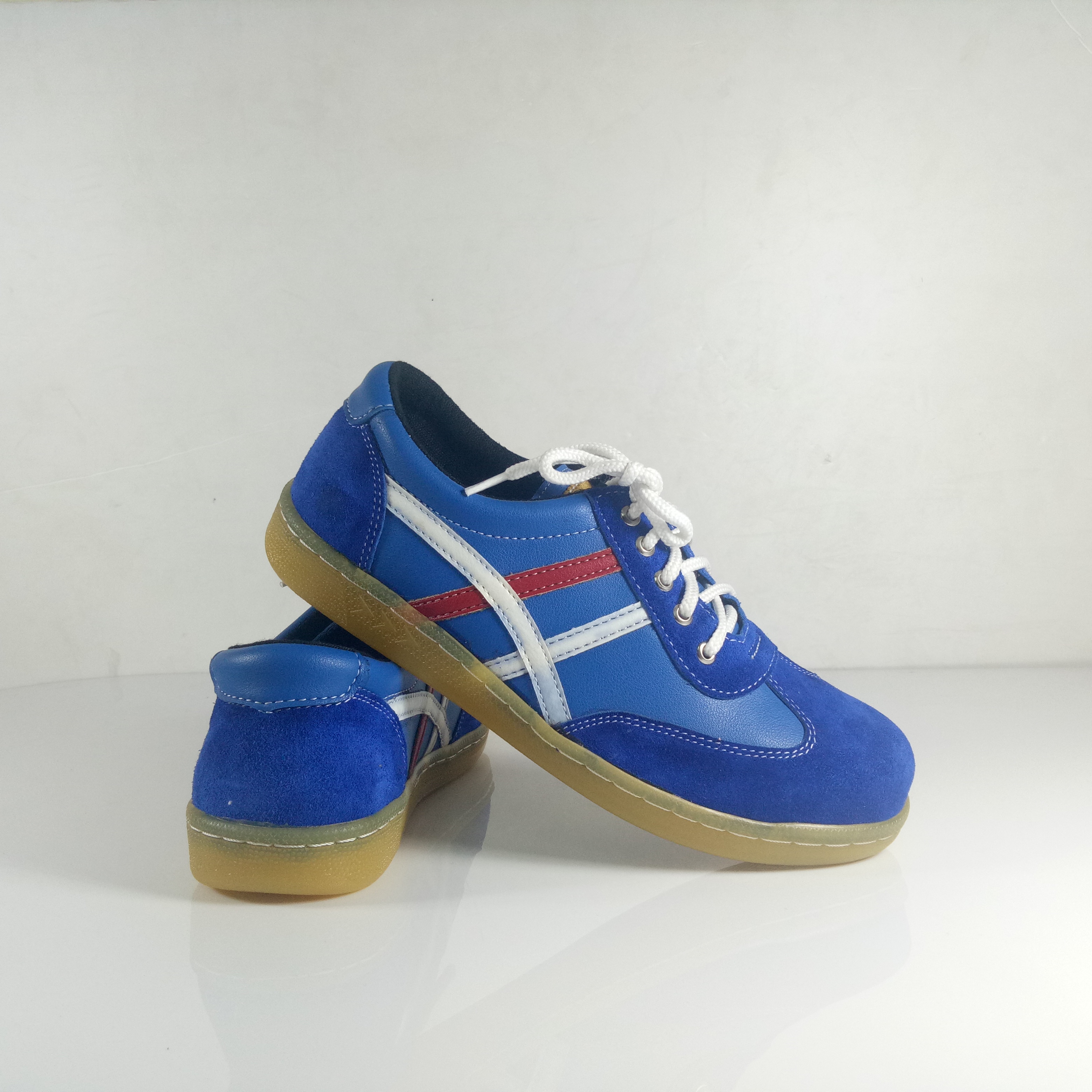 ร้องเท้าหุ้มส้น รุ่นตองพี