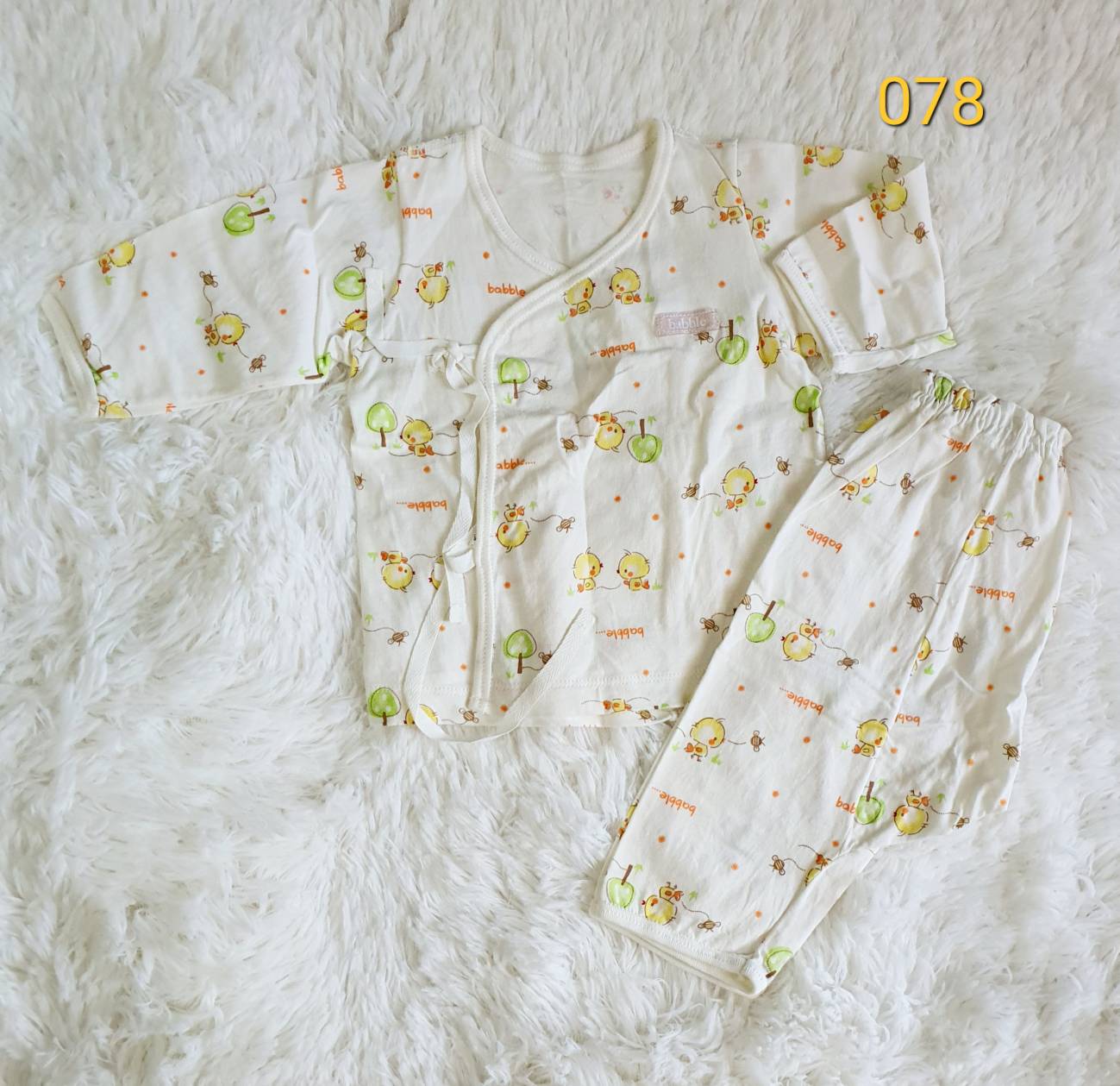 ชุดเด็กแรกเกิด - 3 เดือน BABBLE มือสองเหมือนใหม่ ไม่มีตำหนิ