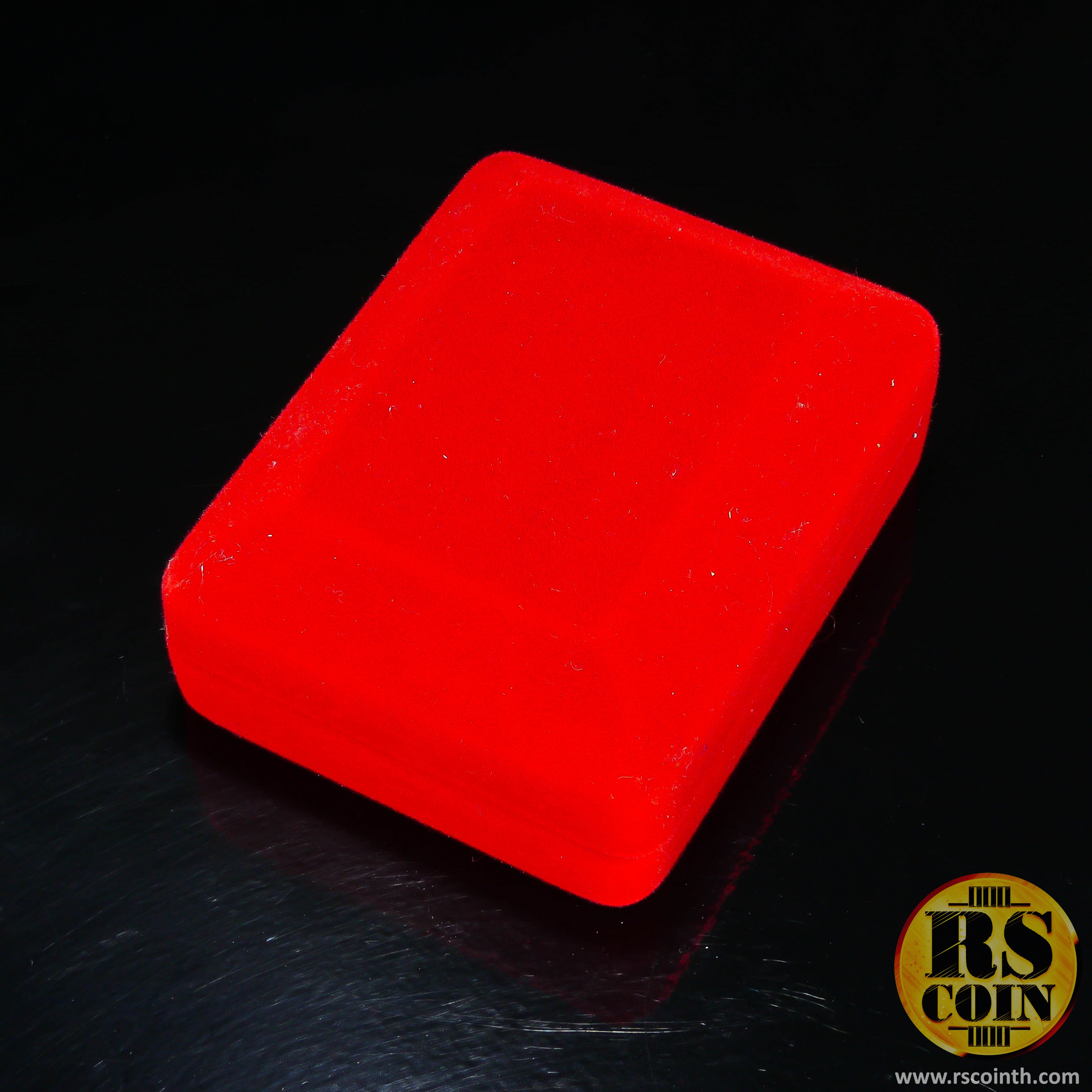 ล็อกเกตในหลวงทรงกล้อง ฉลองสิริราชสมบัติครบ 50 ปี เนื้อโลหะ 3 กษัตรย์