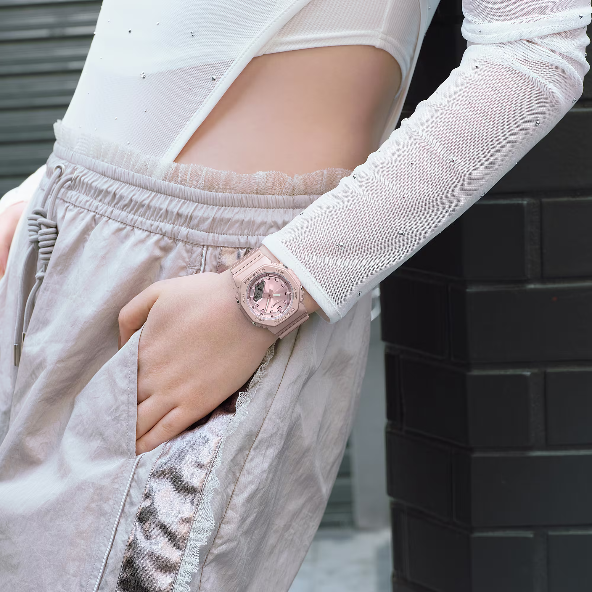 Casio G-Shock นาฬิกาผู้หญิง รุ่น GMA-P2100ST-4A จีช็อค