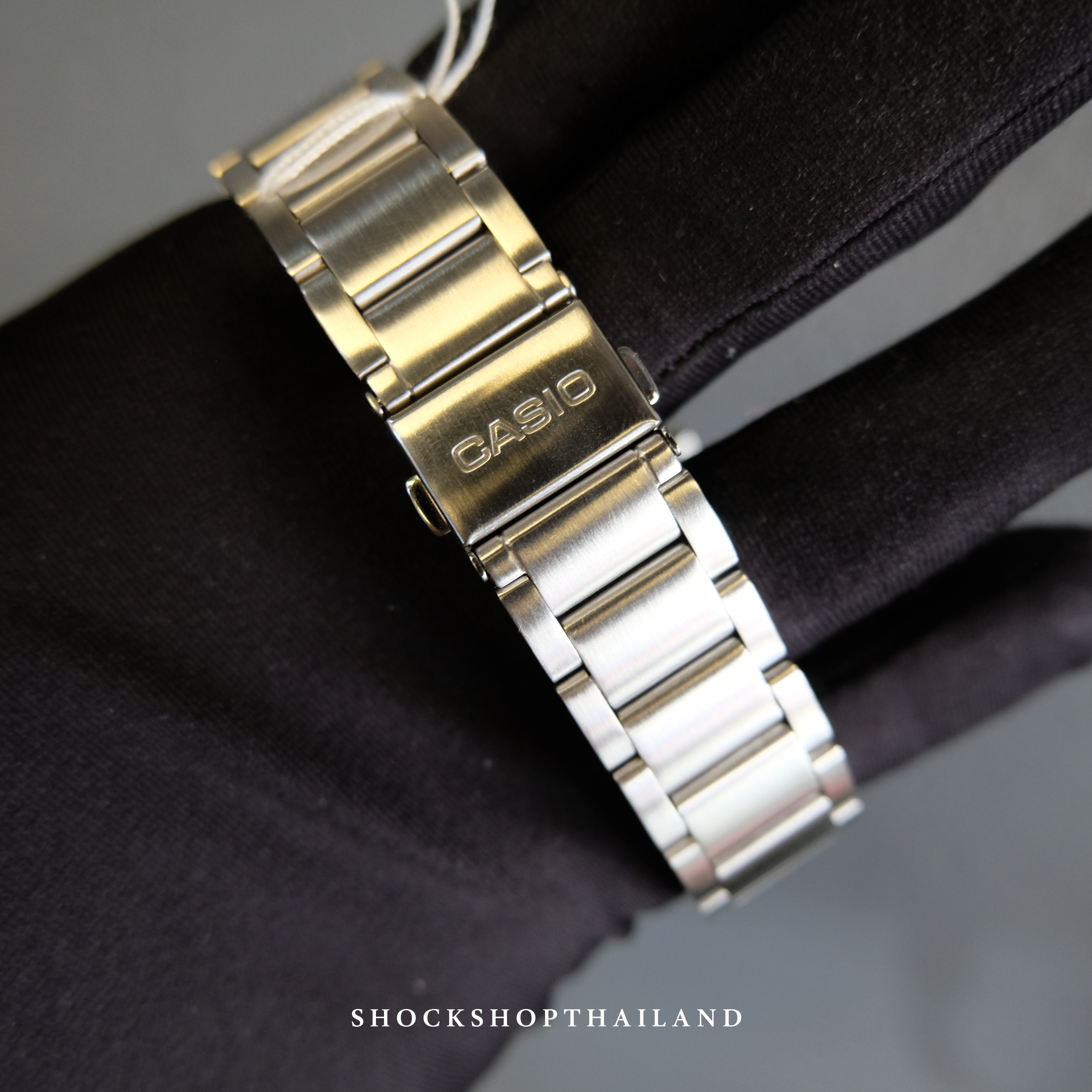 นาฬิกาผู้ชาย CASIO รุ่น MTP-RS105D-1BV คาสิโอ