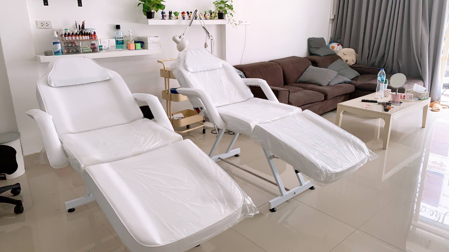 เตียงนวดหน้า เตียงทรีทเม้นต์ เตียงสักคิ้ว รุ่น 8103