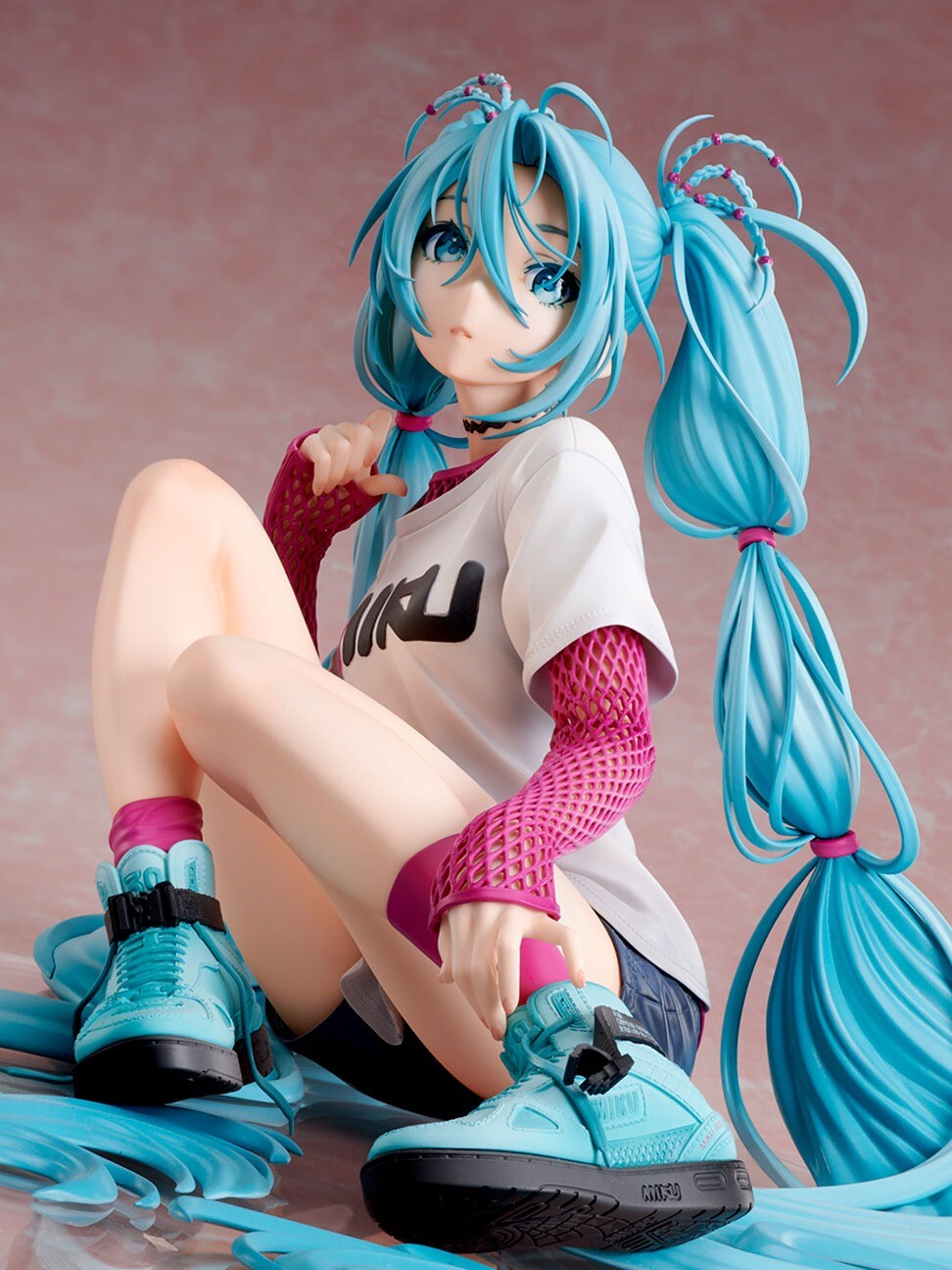 Hatsune Miku The Latest Street Style