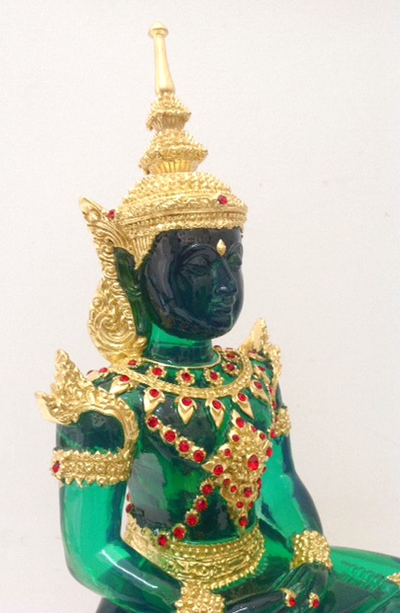 พระแก้วมรกต 9 นิ้ว ชุดฤดูร้อน ปิดทองแท้