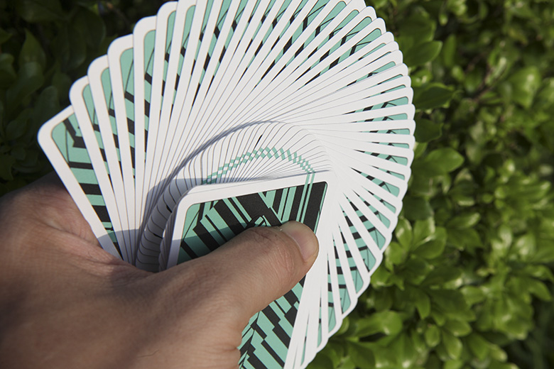 Di Playing Cards (Cardistry)