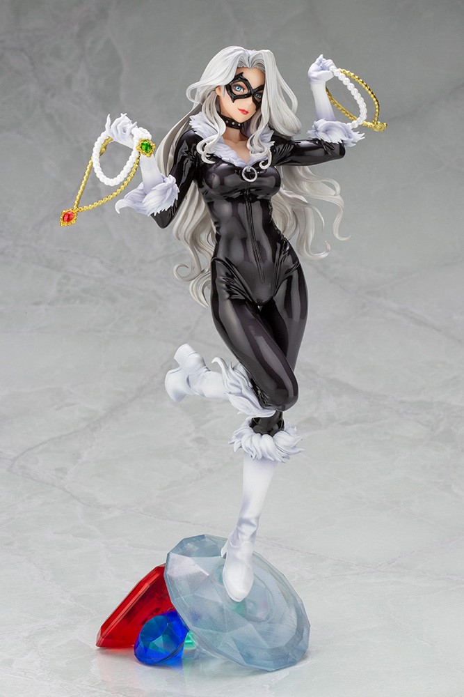 MARVEL BLACK CAT Steals Your Heart