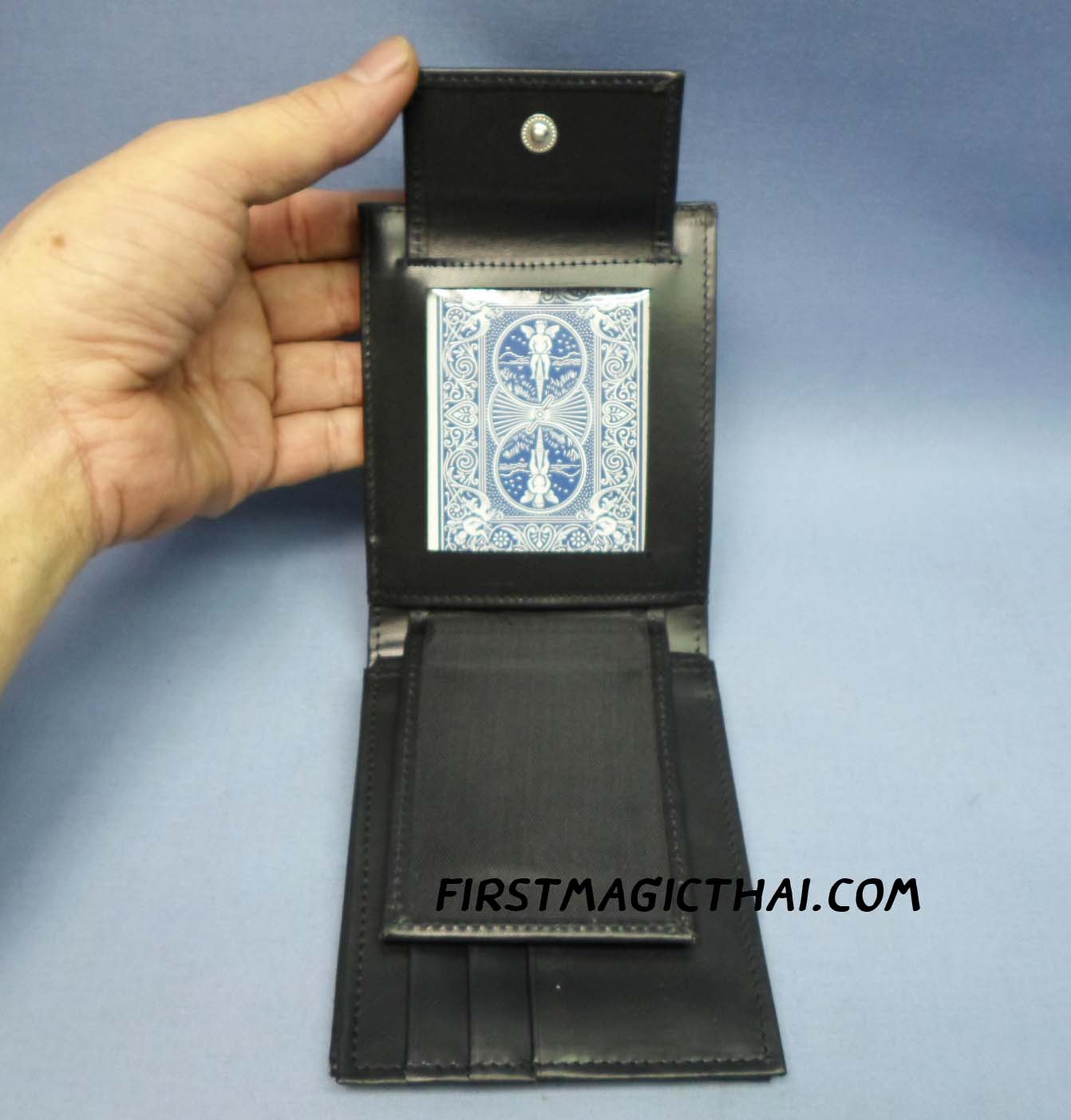 กระเป๋าโหลดไพ่