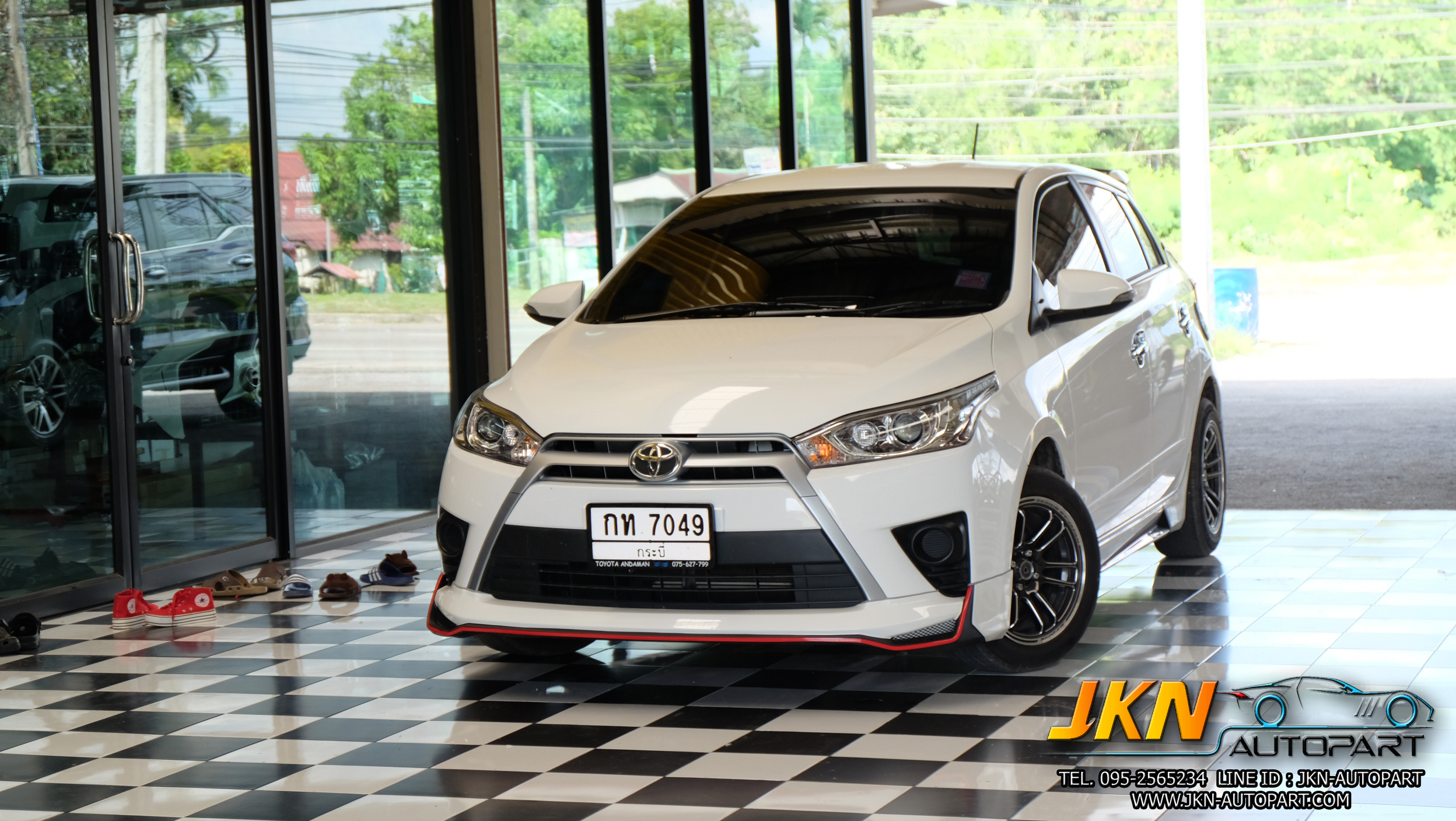 ชุดแต่ง Toyota Yaris 2014 By M Rider