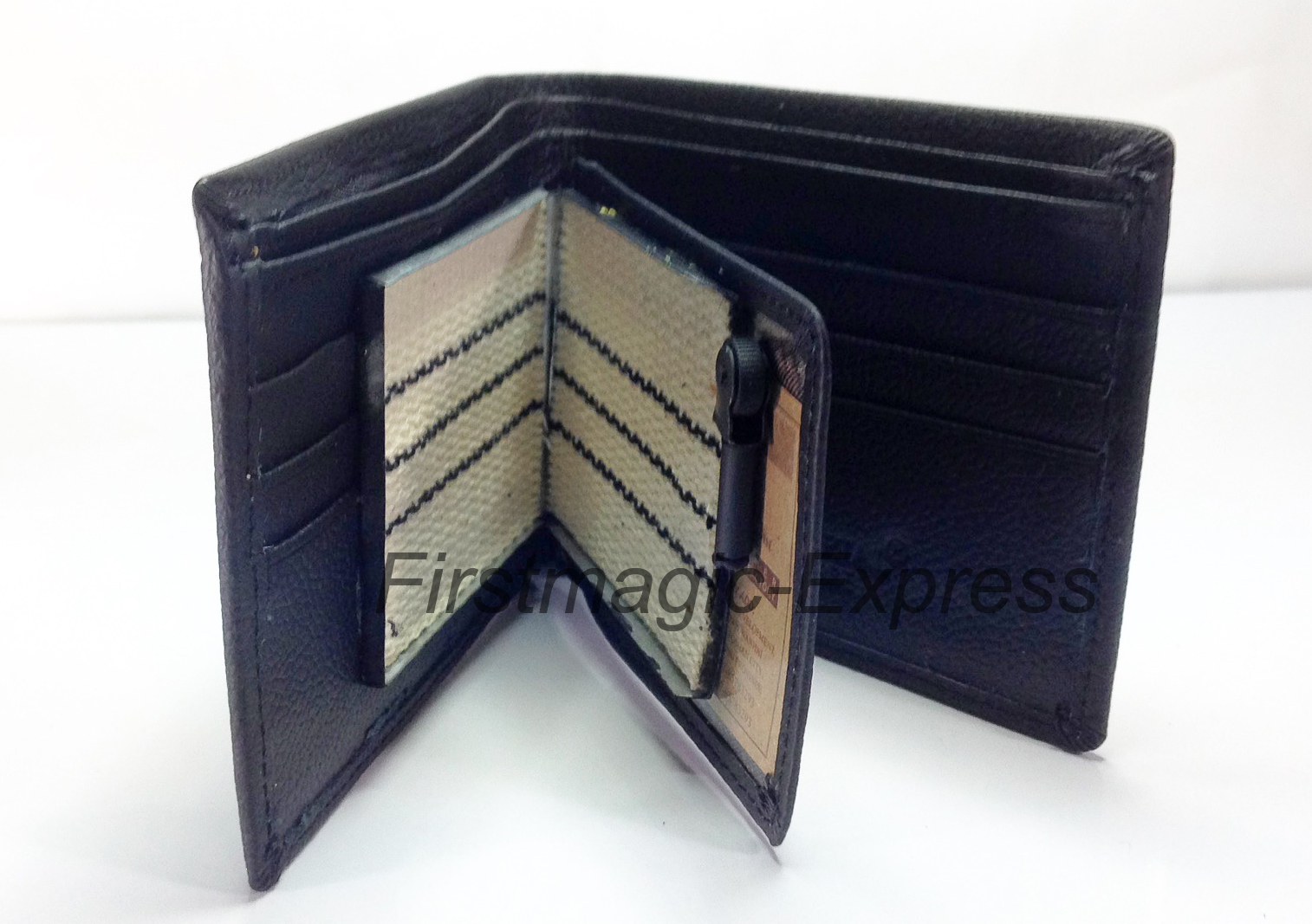 กระเป๋าไฟ