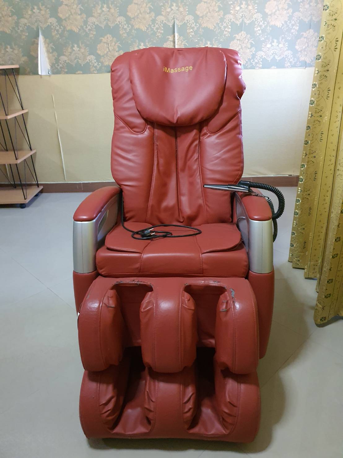 เก้าอี้นวดไฟฟ้า RESTER TITAN สีเลือดหมู มือสอง งดจัดส่ง มารับเองค่ะ