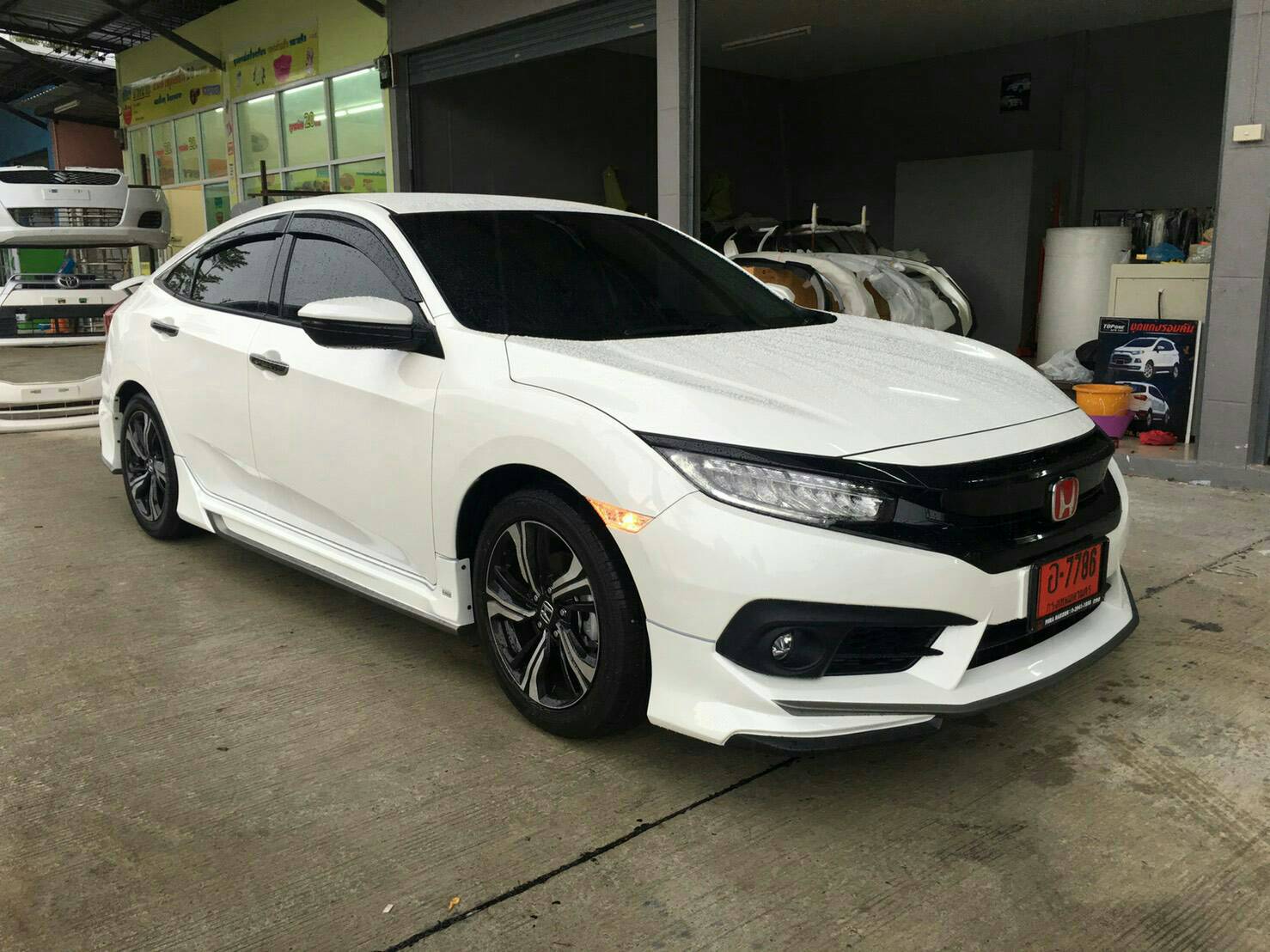 ชุดแต่ง Honda Civic 2016 รุ่น Apolo
