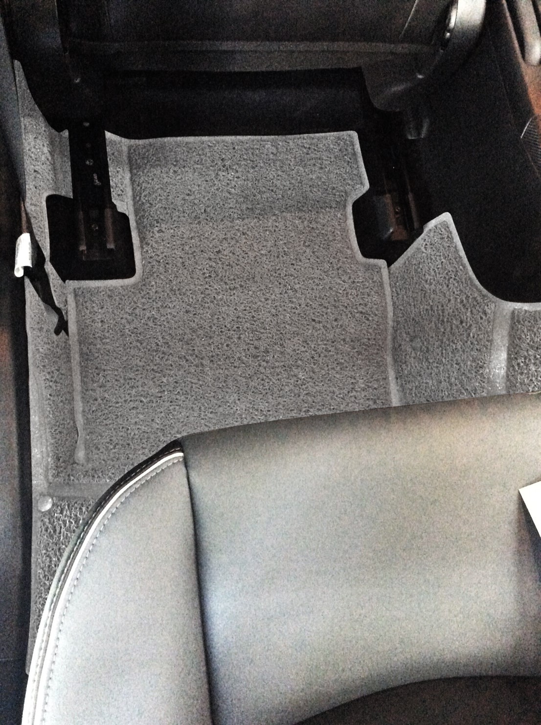 Ei Product พรมปูพื้นรถยนต์เข้ารูป Mazda2 2019 Skyactiv