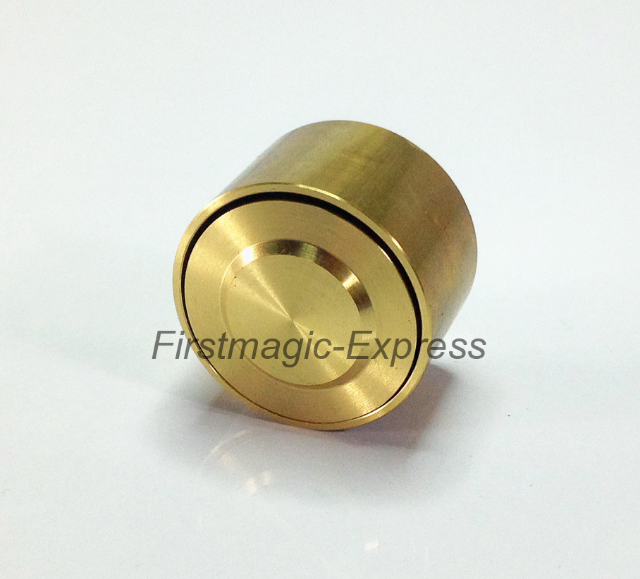 เต๋าทองเหลือง