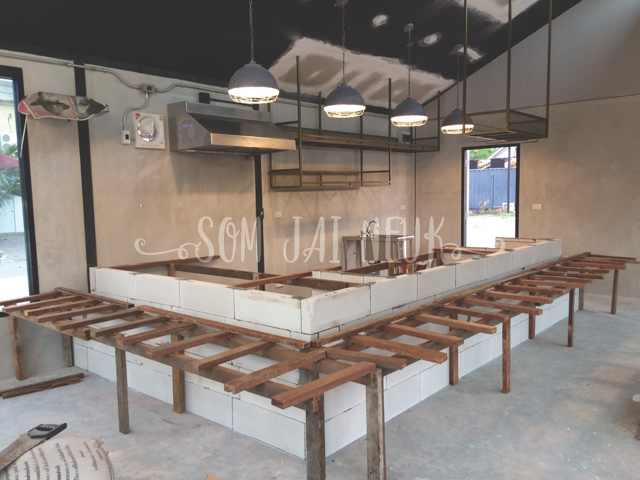 งานก่อเคาน์เตอร์บาร์ ร้าน Surf and Turf @Rama5