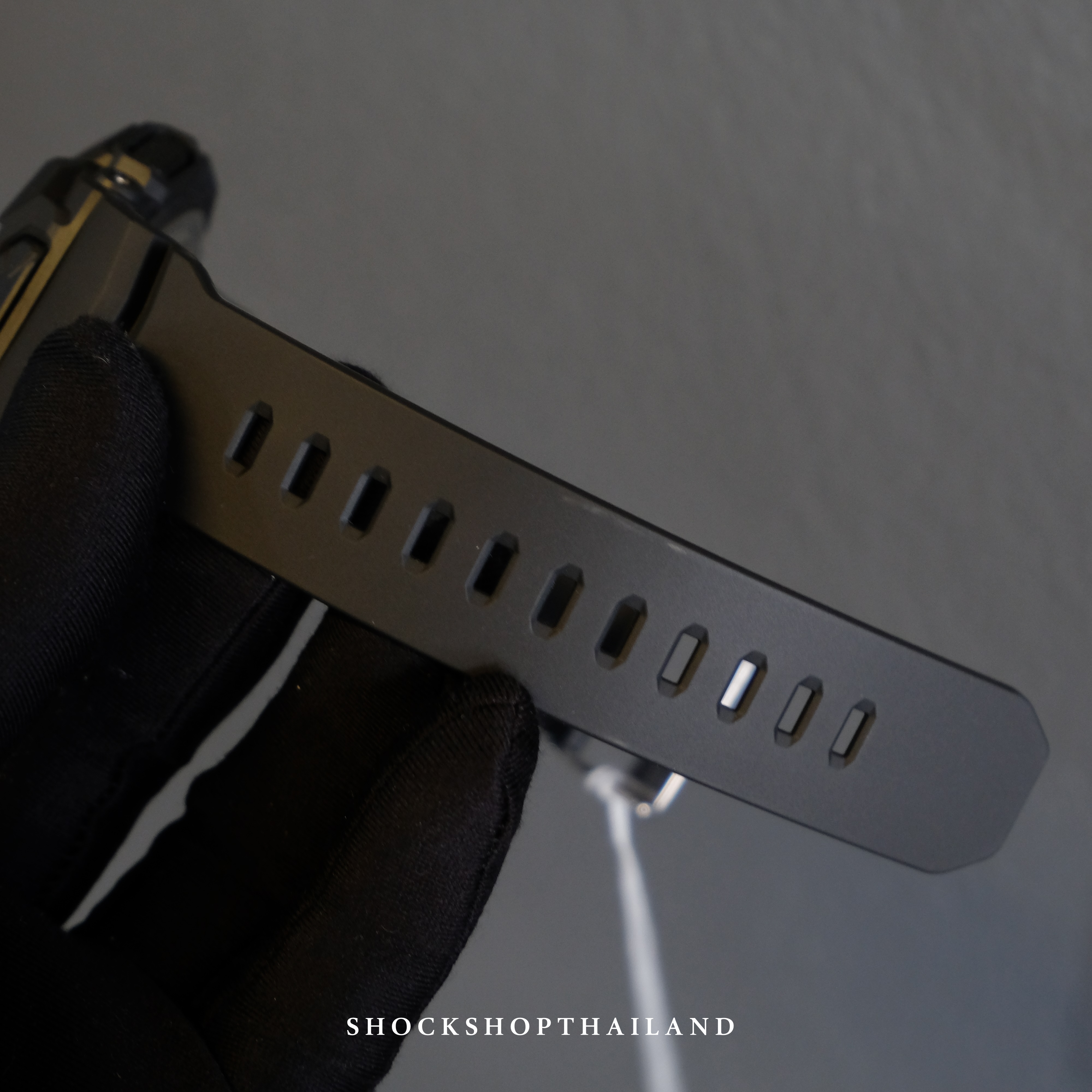 Casio G-Shock นาฬิกาผู้ชาย รุ่น GD-010-1A1 ซีรีส์ GD-010 จีช็อค