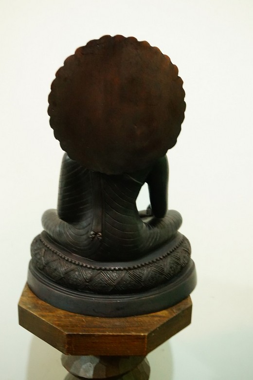 พระพุทธเมตตา หน้าตัก 9 นิ้ว รมดำ ปางมารวิชัย