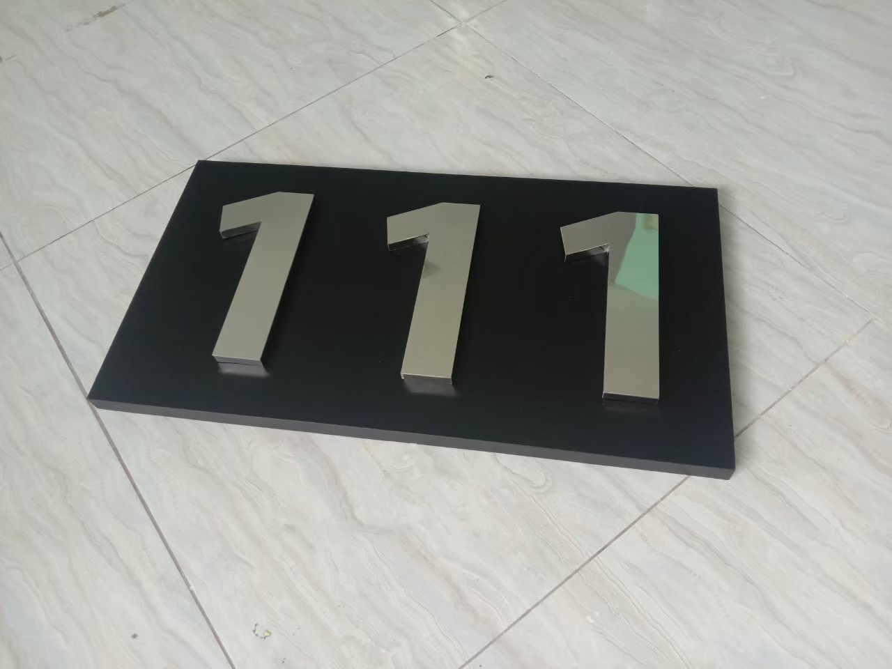งานป้ายบ้านเลขที่111