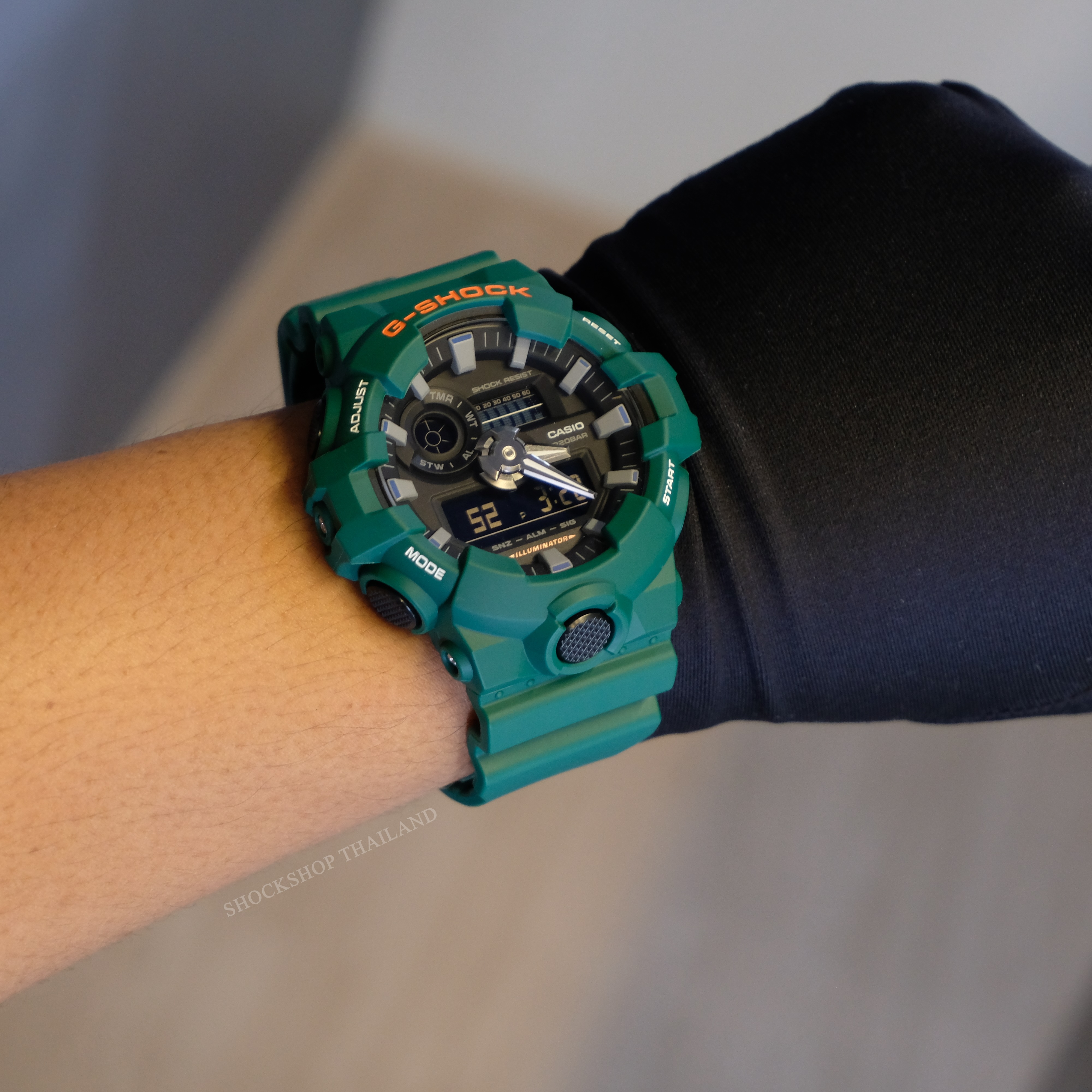 นาฬิกาผู้ชาย G-Shock รุ่น GA-700SC-3A จีช็อค