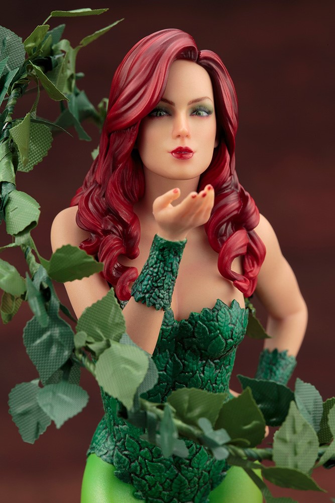 POISON IVY -MAD LOVERS-