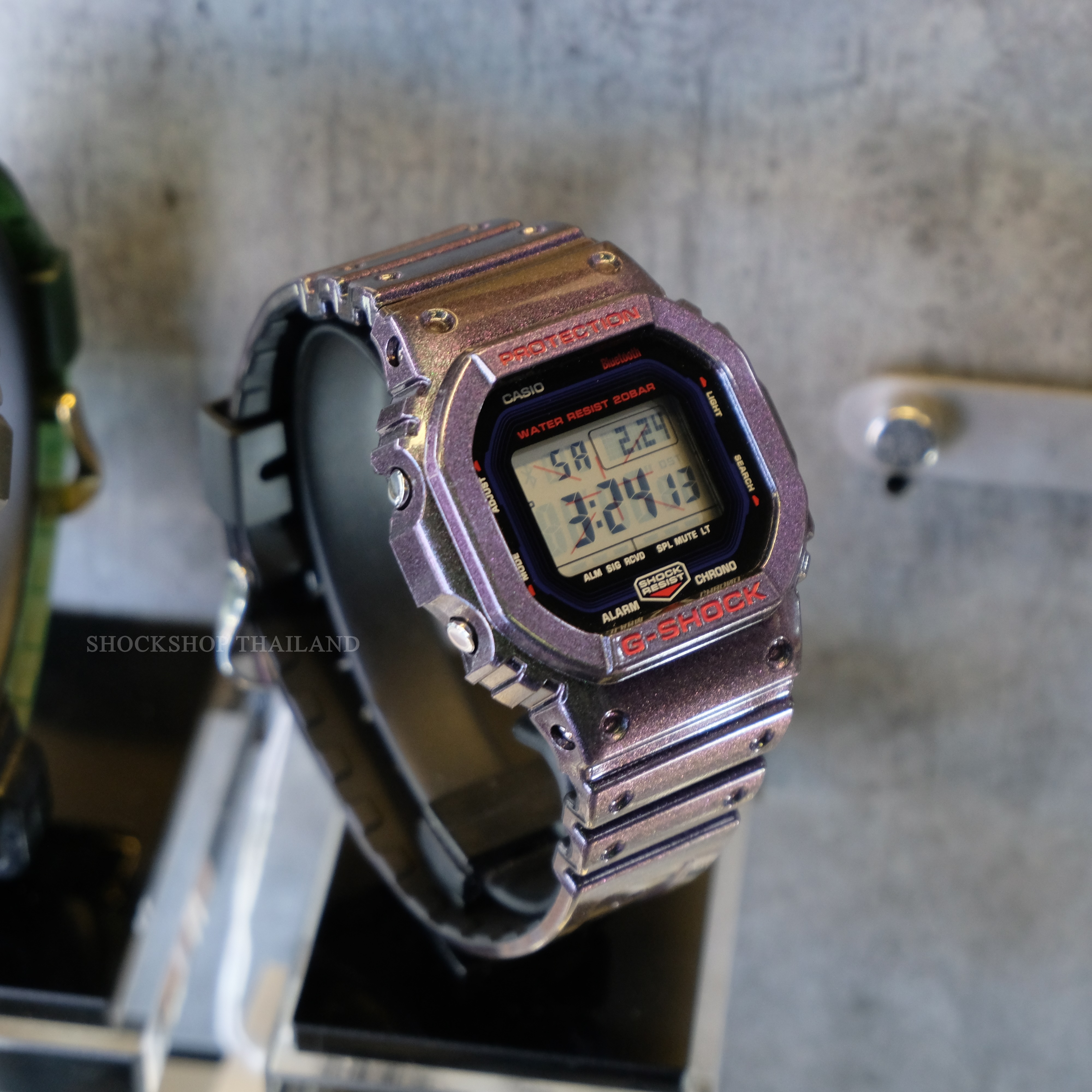 นาฬิกาผู้ชาย G-SHOCK รุ่น DW-B5600AH-6 ซีรีส์ 5600 จีช็อค