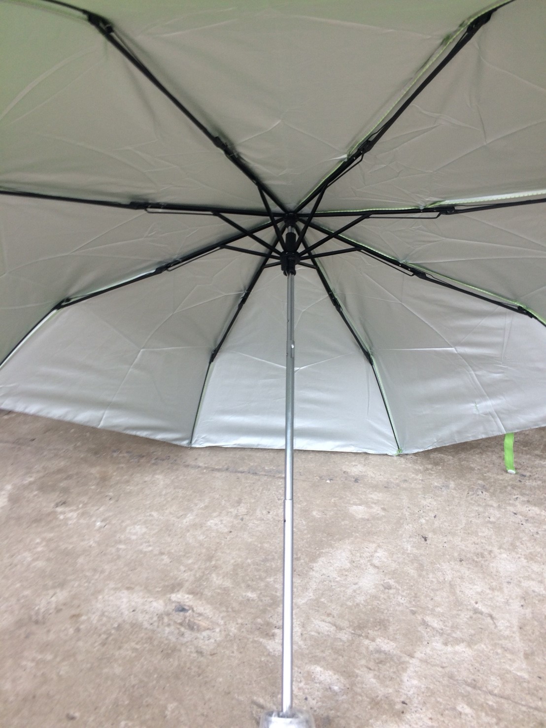 ร่มพับ 3 ตอน เกรดสำเร็จรูป ร่มกันยูวี พร้อมส่ง มีทั้งแบบคละสีและสีล้วน