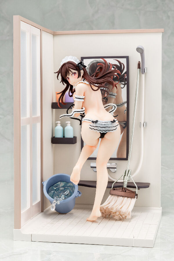Mizuhara Chizuru Maid Bikini de Cleanup