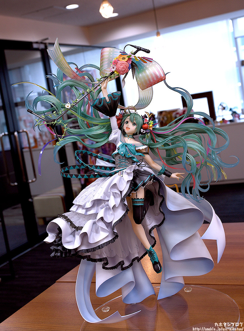 Hatsune Miku Memorial Dress Ver.