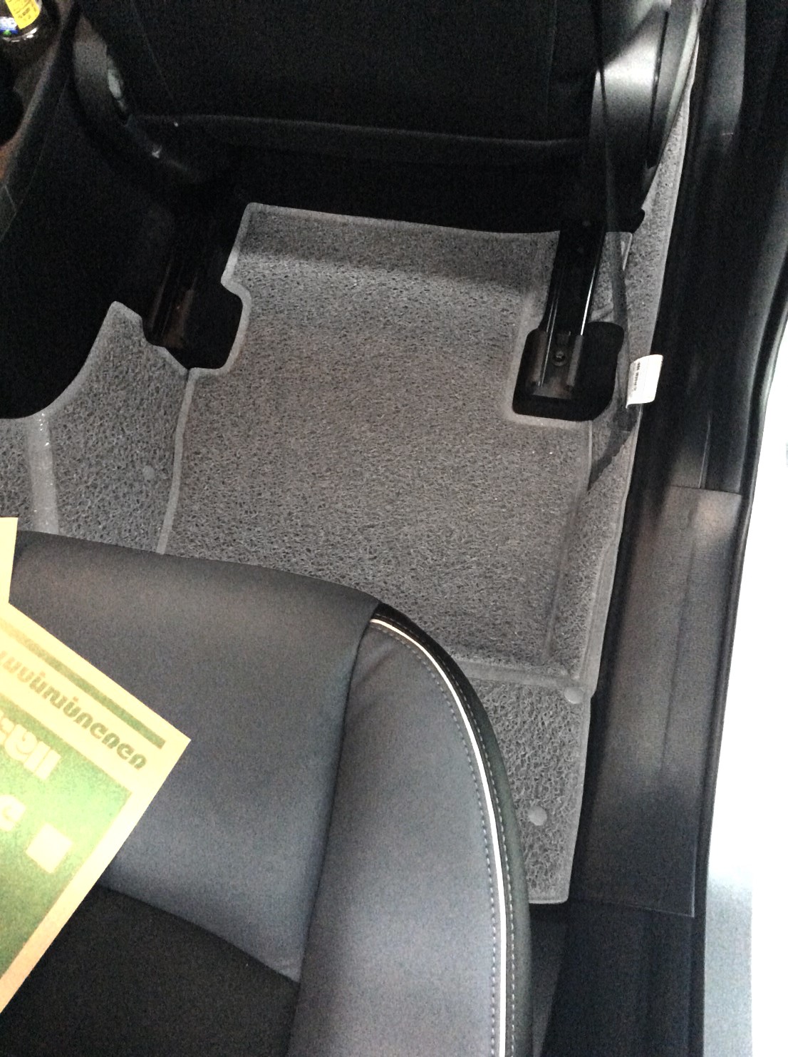 Ei Product พรมปูพื้นรถยนต์เข้ารูป Mazda2 2019 Skyactiv