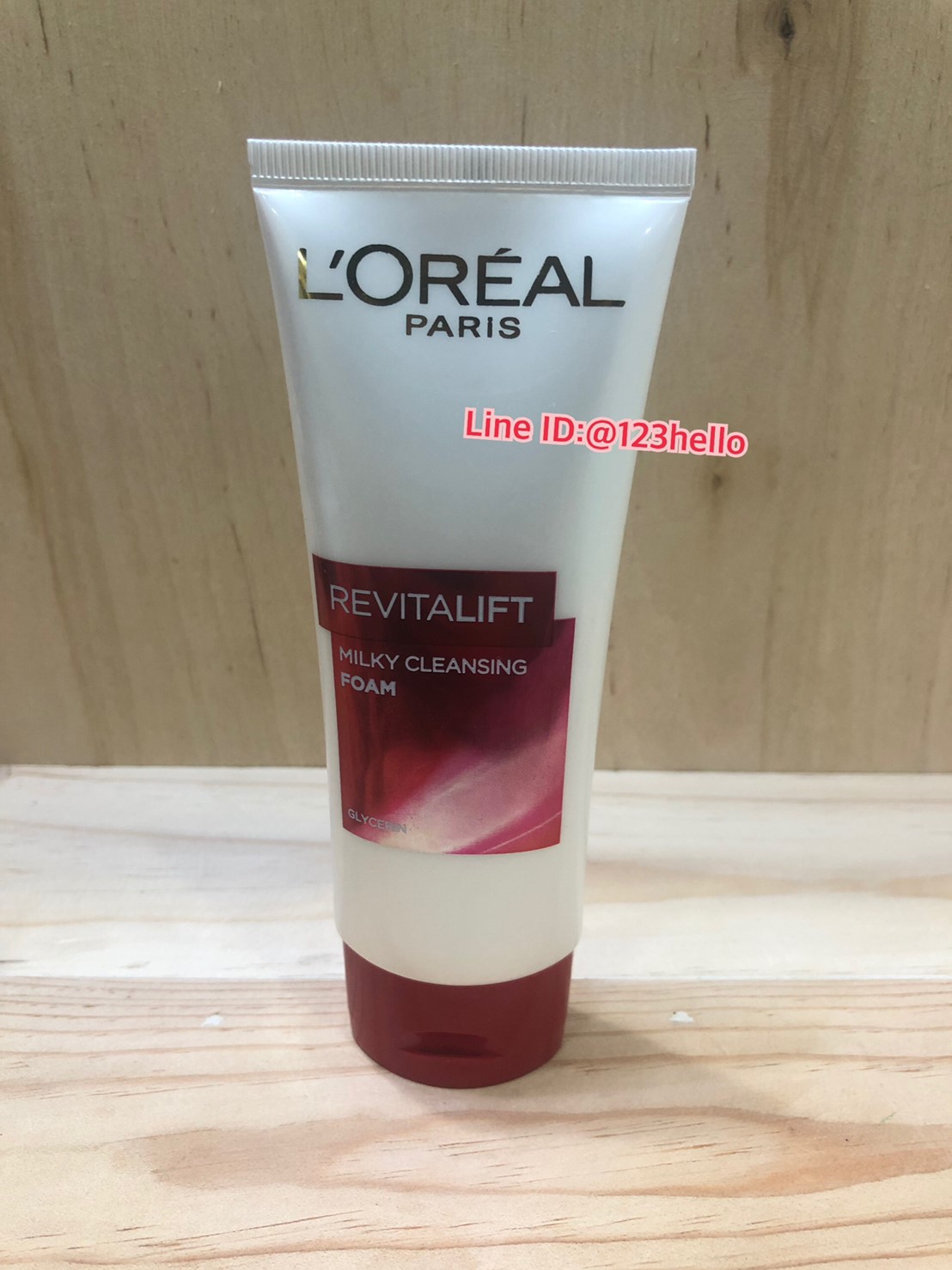 L’OREAL PARiS REVITALIFT MILKY CLEANSING FOAM ลอรีอัล ปารีส รีไวทัลลิฟท์ มิลค์กี้ เคลนซิ่ง โฟม 100 ml.